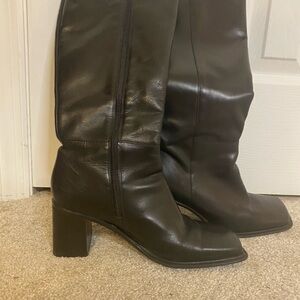 Black Heeled Knee-High Boots with Block Heel
